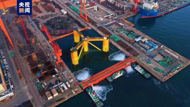 我(wǒ)國深遠海(hǎi)浮式風電(dian)平台啟運(yùn)