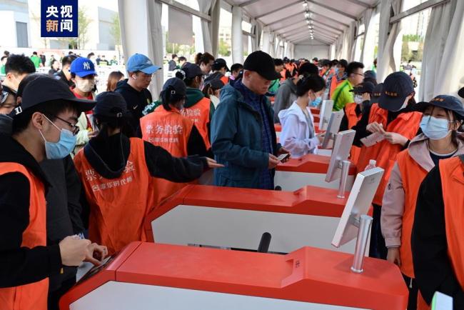 北(běi)京警方發(fa)布“五一”期(qi)間大型活(huó)動安全提(tí)示