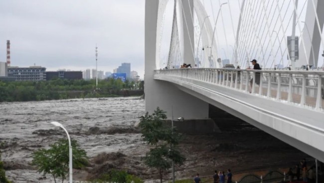 強降雨後!疾(jí)控提醒:做好(hao)家庭、外環境(jìng)清潔消毒